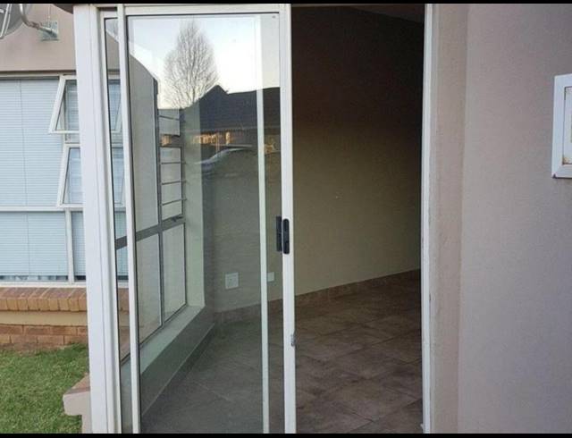 1 BEDROOM APARTMENT FOR SALE IN DASSIE RAND